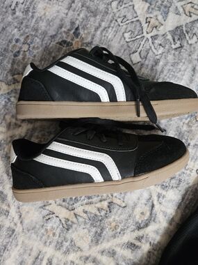 Cat & Jack Black and White Kids Sneakers